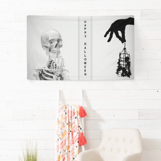 Bannière Halloween squelette main (En situation)