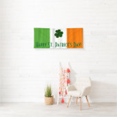 Bannière Shamrock du drapeau irlandais de la Saint (En situation)