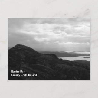 Bantry Bay van Tunnel Road Ierland. Briefkaart