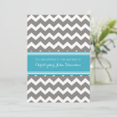 Baptême de gris bleu Chevron Invitation (Debout devant)