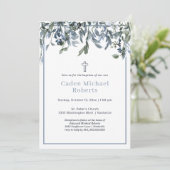 Baptême Moderne Vert Fleurs Bleues Invitation (Debout devant)