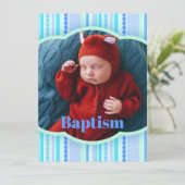 Baptême photo faire-part bleu carte d'invitation (Debout devant)