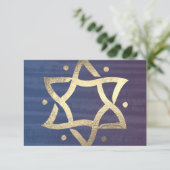 Bar Mitzvah Plum et Blue Wooden Gold Star RSVP (Debout devant)
