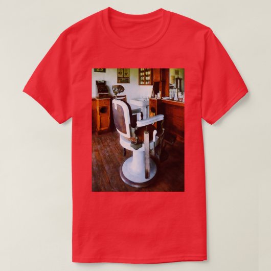 Barberstoel en kasregister t-shirt (Design voorkant)