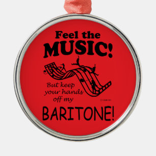 Baritone voelt de muziek metalen ornament