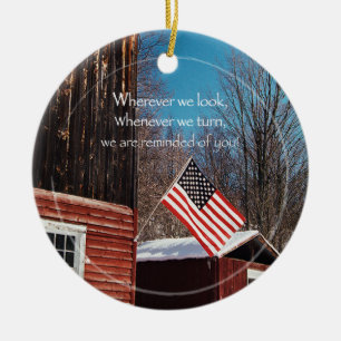 Barn Flag Patriotic Herinnert iedereen rond Keramisch Ornament