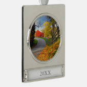 Barn in Herfst Verzilverd Banner Ornament (Rechts)