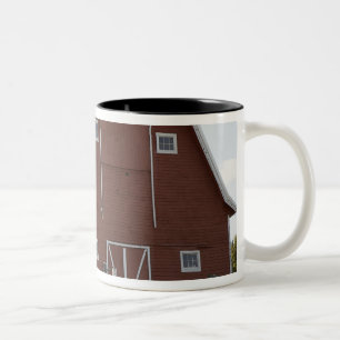 Barn in landschap tweekleurige koffiemok