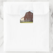 Barn in landschap vierkante sticker (Tas)