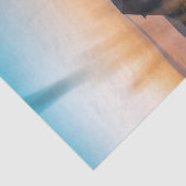 Barn omringd door een zonnebloemveld op zonsonderg tissuepapier (Detail)