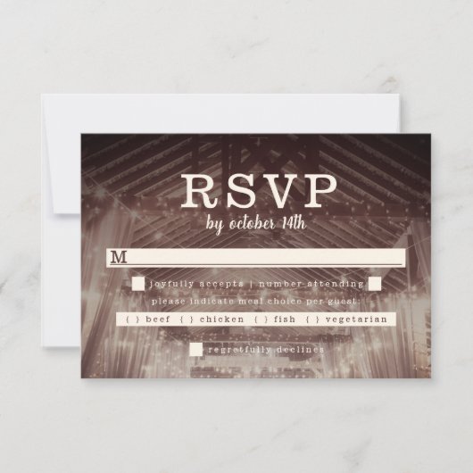 Barn Rafters met String Lights Rustic Wedding RSVP Kaartje (Voorkant)