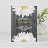 Barnwood en Daisy Wedding Invitation Kaart (Staand voorkant)