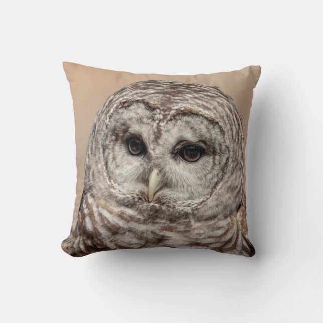 Barred Owl Kussen (Voorkant)