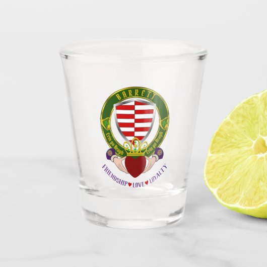 Barrett Irish Shield & Claddagh Shot Glas (Voorkant)