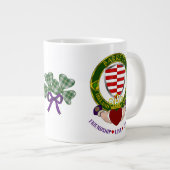 Barrett Irish Shield w/Claddagh Personalized Extra Grote Beker (Voorkant rechts)