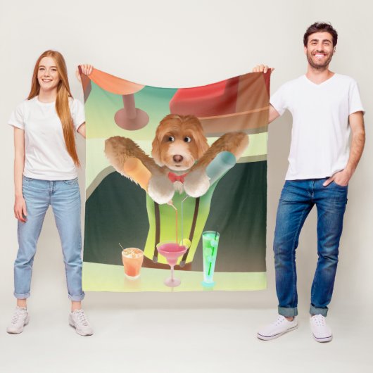 Bartending Dog in Retro Bar Fleece Deken (In situ)