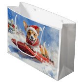 Basenji Hond in Sledge Laat het Sneeuw Kerstmis Groot Cadeauzakje (Voorkant Gekanteld)