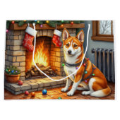Basenji Sitting by Fireplace with Christmas Lights Groot Cadeauzakje (Voorkant)