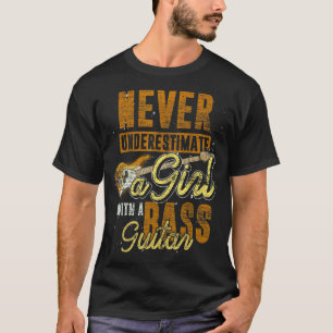 Basgitarist Onderschat Nooit Een Meisje Met Een B T-shirt