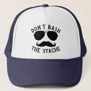 Bash de Stache niet Trucker Pet