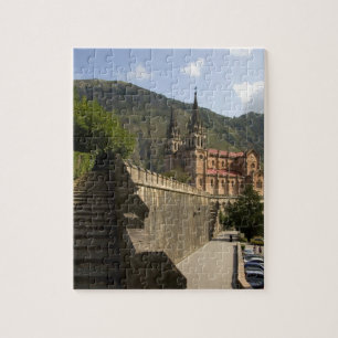 Basiliek van Covadonga, noordwest Spanje. Legpuzzel