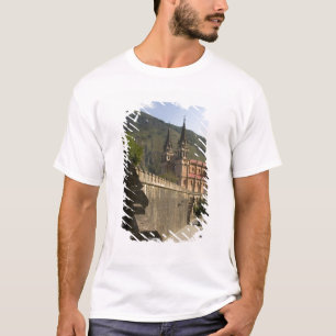 Basiliek van Covadonga, noordwest Spanje. T-shirt