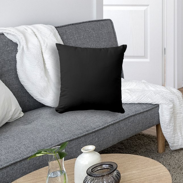 Basiskleur zwart kussen (Creator heeft geüpload)