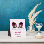 Basket rose Plaque bébé, Chaussures bébé photo (Insitu)