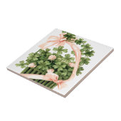 Basket roze lint Shamrock Four Leaf Clover Tegeltje (Zijkant)