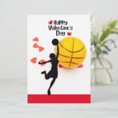 Basketbal voor Valentijnsdag met liefde Feestdagenkaart (Staand voorkant)