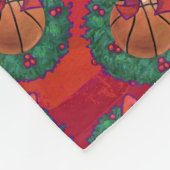 Basketball in Holly Wreater Pattern op Red Fleece Deken (Hoek)