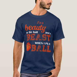 Basketball is een schoonheid in de hal en een bees t-shirt