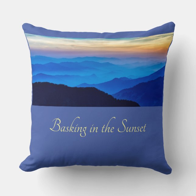Basking in de Sunset Cornflower Blue Background Kussen (Voorkant)