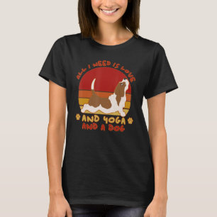 Basset Hound Eigenaar Yoga Dog Ik heb alleen liefd T-shirt