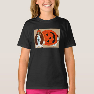 Basset Hound in Halloween Jack-o-lantern kostuum T-shirt