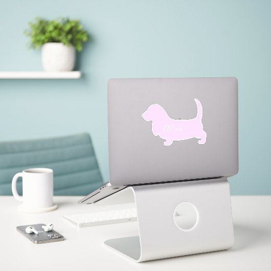 basset hound jouw naam sticker (Laptop op bureau)