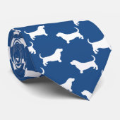 Basset Hound Silhouettes Pattern White en Blue Stropdas (Opgerold)