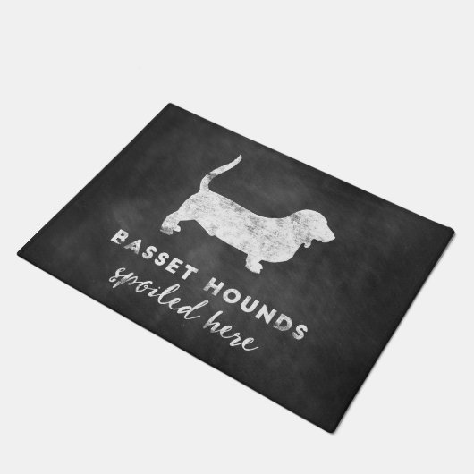 Basset Hounds hier  Chalkboard Deurmat (Schuin)