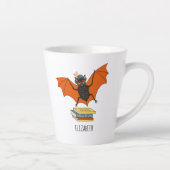 Bat Book Lover Grappige Halloween Naam Latte Mok (Rechts)