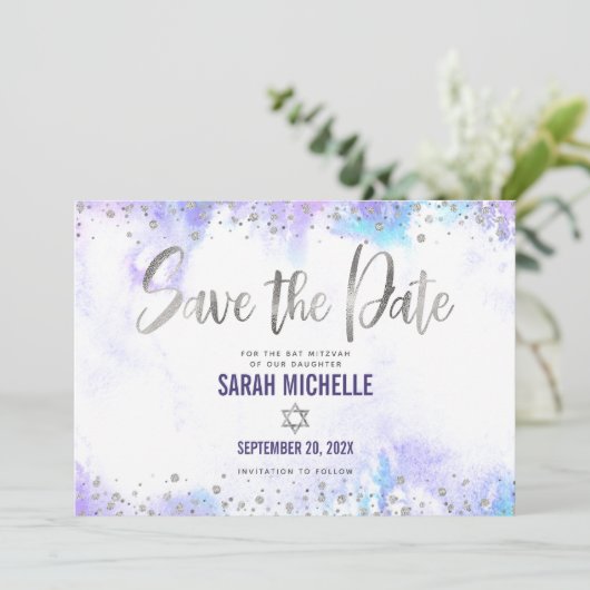 Bat Mitzvah Modern Silver Script Paarse Waterverf Save The Date (Staand voorkant)