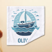 Bateau à voile bleu mou