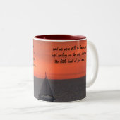Bateau À Voilier À Sunset Ceramic Mug (Devant droit)