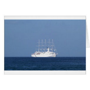 Bateau De Croisière Avec Voiles