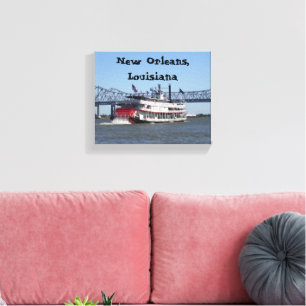Bateau fluvial sur toile enroulée