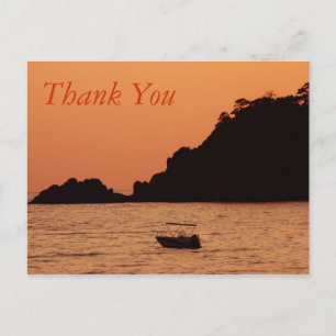 bateau orange en mer carte postale merci