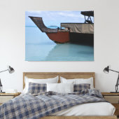 Bateau polynésien et toile enveloppée (Insitu(Chambre))