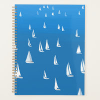 Bateaux à voile en mer bleu profond - Regatta Bate