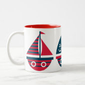 Bateaux à voile rayés Mug personnalisé (Gauche)