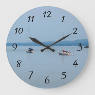 Bateaux à voile sur la rivière carré horloge mural