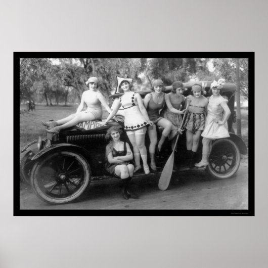 Bathing Beauties op een auto van 1919 Poster (Voorkant)